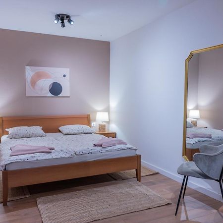 Apartman Rose-2025 Renovated Garden View Poreč Exterior foto